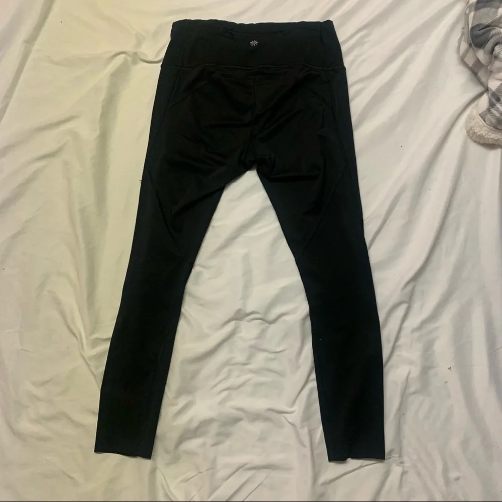 LAST CHANCE athleta challenge 7/8 tight - XS petite - Picture 4 of 8